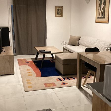 Acropolis Casa Historical Centre Top Floor Luxury Suite 150 Meters To Metro 아테네 외부 사진